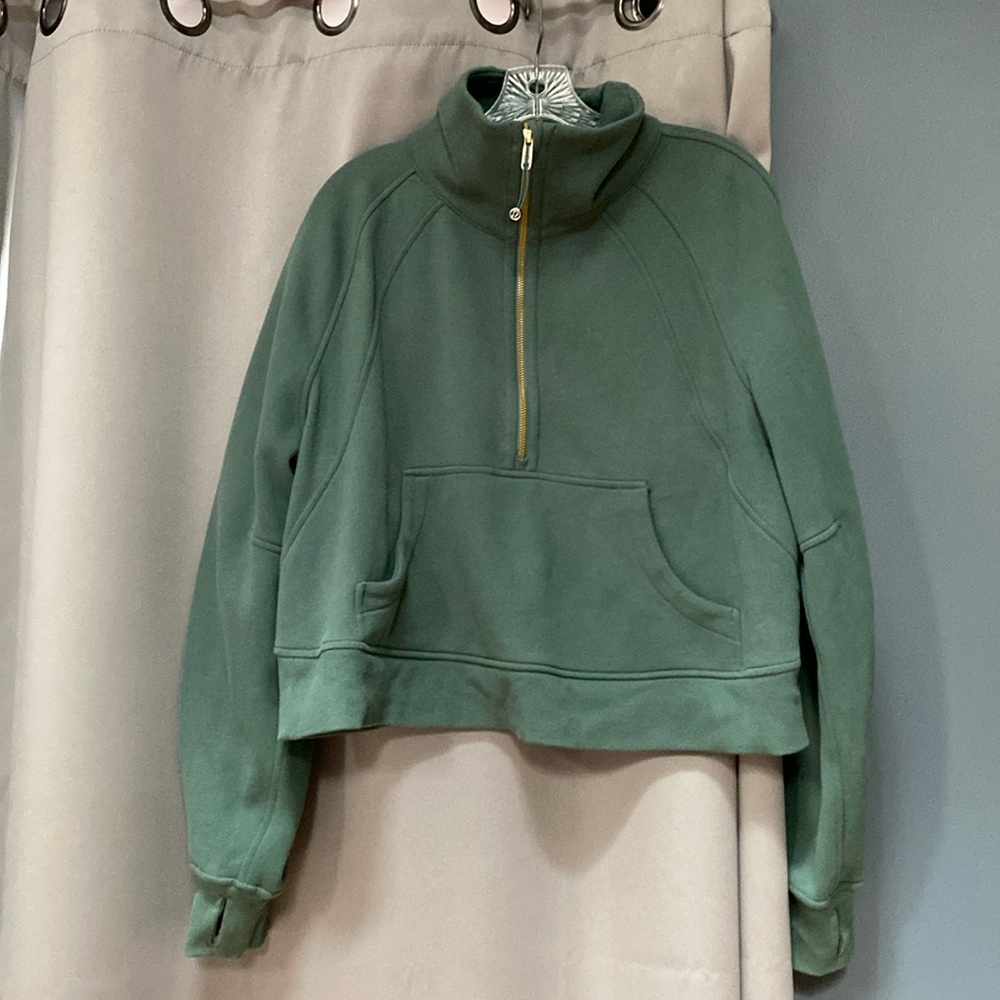 Like new medium forest scuba oversized quarter zip size M/L